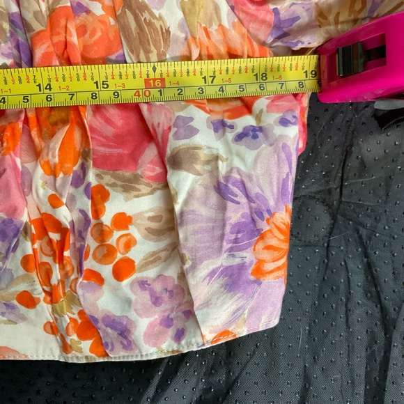 “ZARA” ORANGE FLORAL Crop Top. - Picture 14 of 15